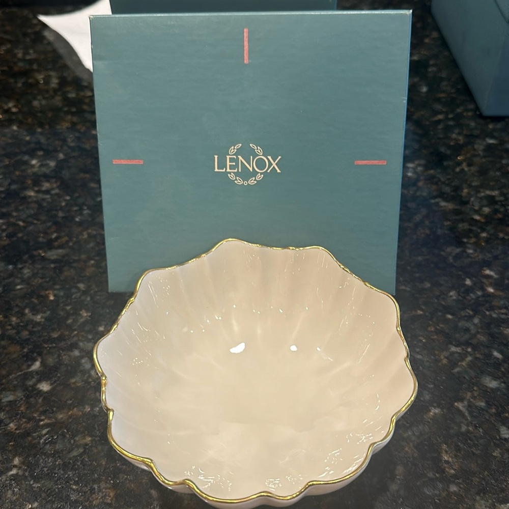 Lenox bonbon bowl